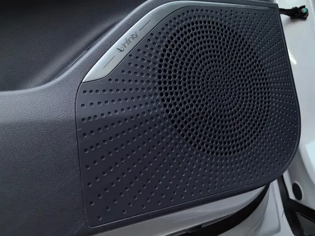 Geely Galaxy E8 — Фото автомобиля 18
