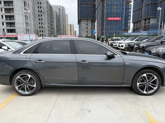 Audi A4L — Фото автомобиля 3