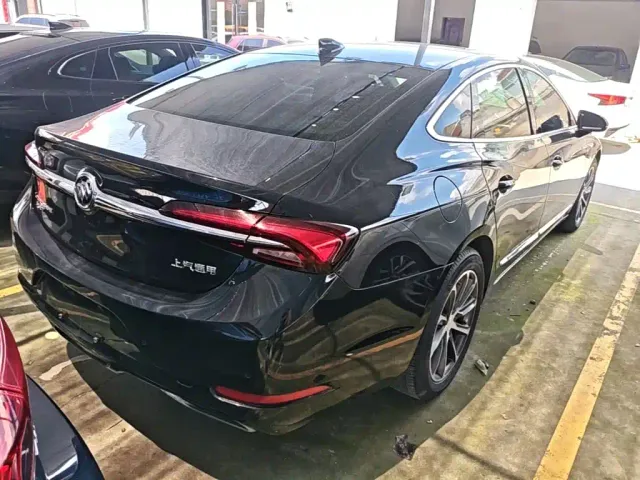 Buick LaCrosse — Фото автомобиля 6