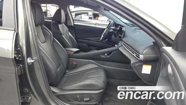 Hyundai Avante CN7 — Фото автомобиля 17