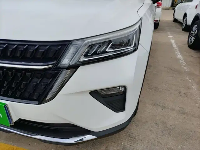Wuling Asta — Фото автомобиля 23