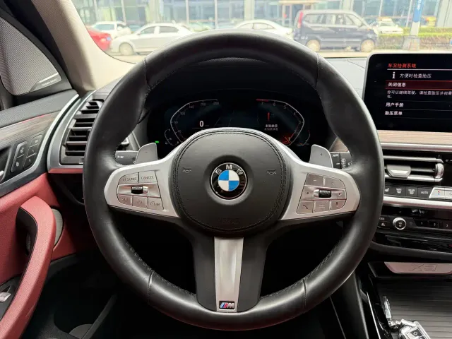 BMW X3 — Фото автомобиля 12