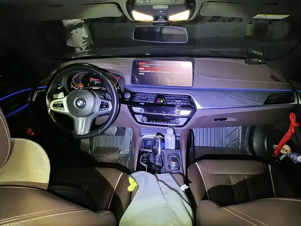 BMW BMW 5 Series 2022 Facelift 530Li Leading M Sport Package — Фото автомобиля 12
