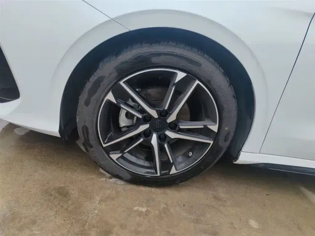 Geely Binrui — Фото автомобиля 22