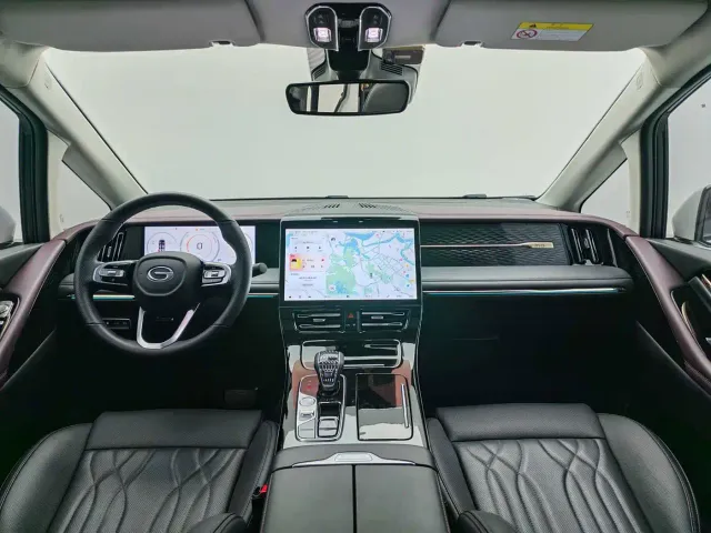 GAC Trumpchi M8 — Фото автомобиля 11