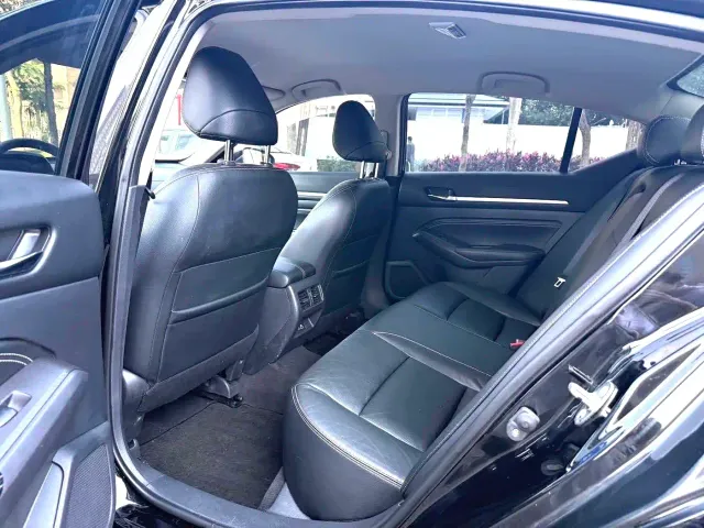 Nissan Teana — Фото автомобиля 7