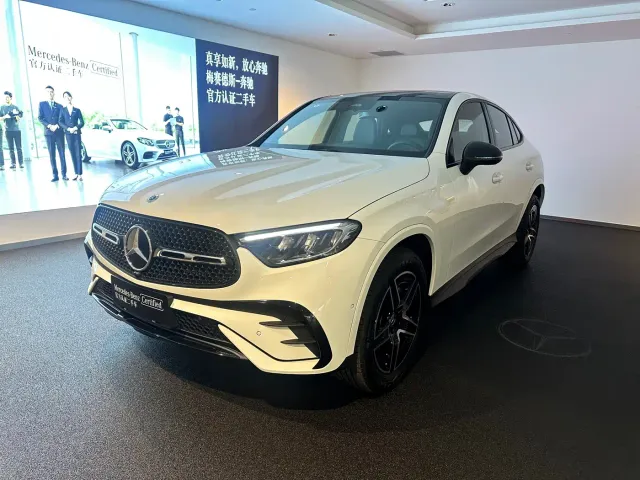 Фотография автомобиля — Mercedes-Benz GLC Coupe