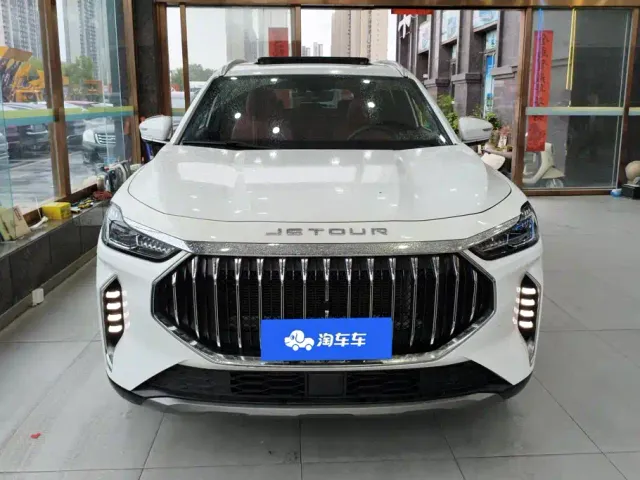 Jetour X70 Plus — Фото автомобиля 2