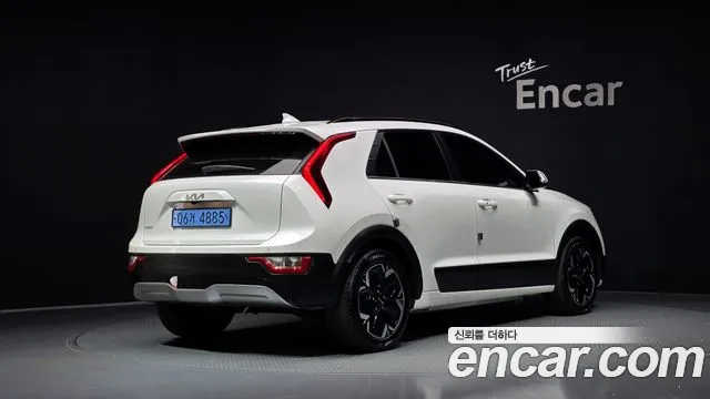 Kia Niro Niro (New) — Фото автомобиля 2