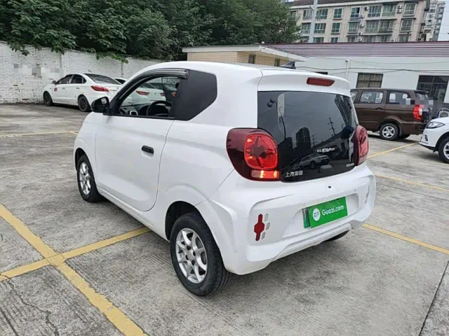 Roewe Clever — Фото автомобиля 4