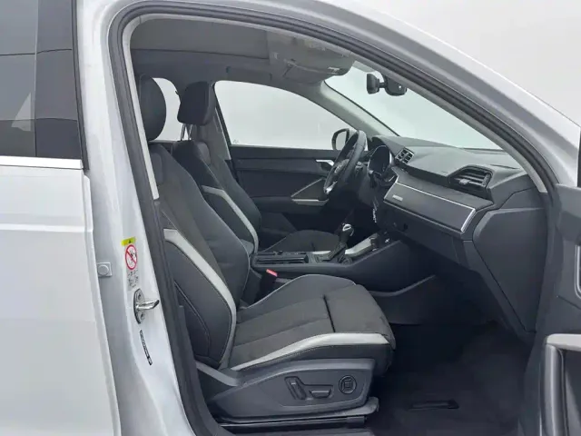 Audi Q3 — Фото автомобиля 12