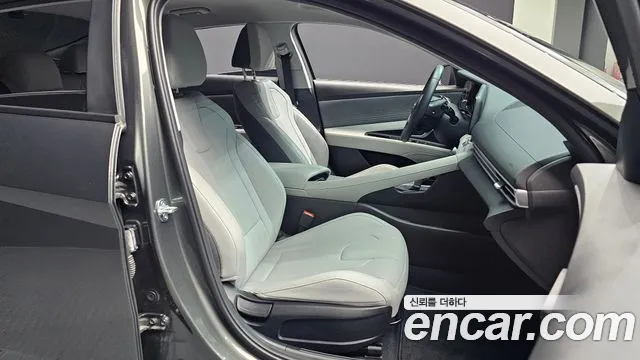 Hyundai AVANTE Avante (CN7) — Фото автомобиля 26