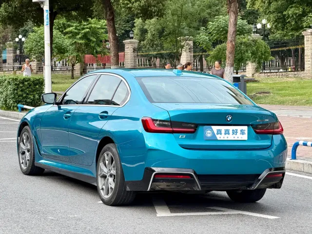 BMW i3 — Фото автомобиля 6