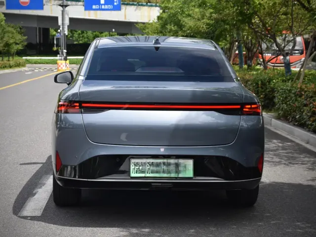Xpeng P5 — Фото автомобиля 5