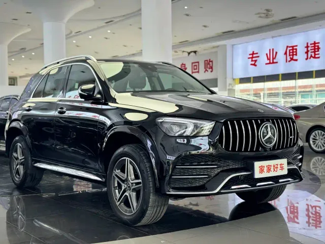 Mercedes-Benz GLE-Class — Фото автомобиля 3
