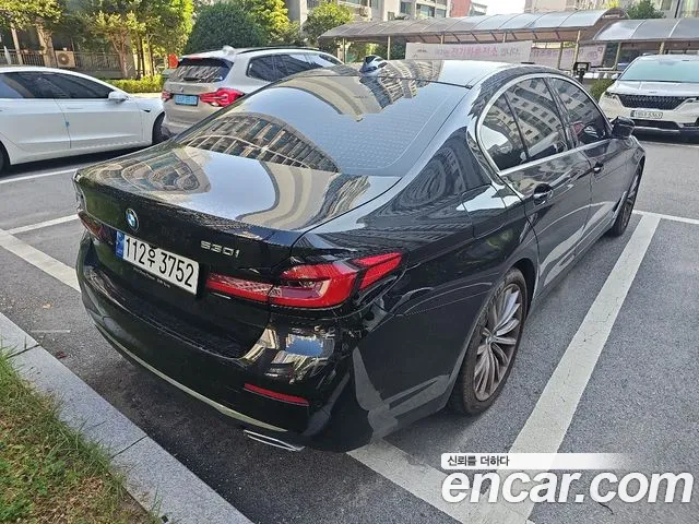 BMW 5-Series 5 серия (G30) 530i xDrive Luxury — Фото автомобиля 4