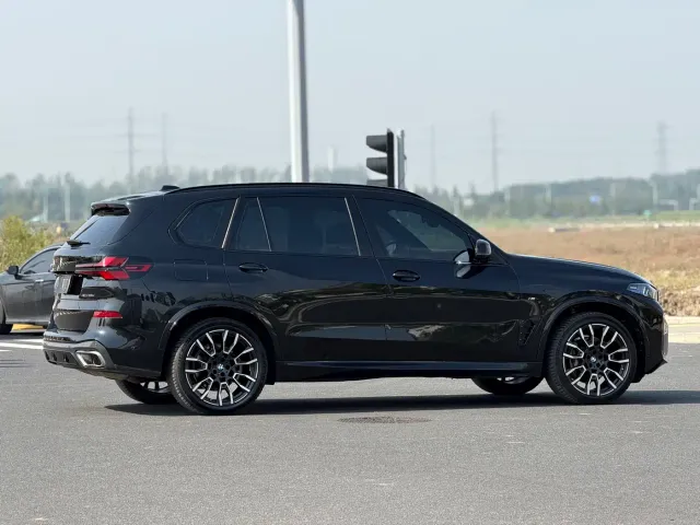 BMW X5 — Фото автомобиля 8