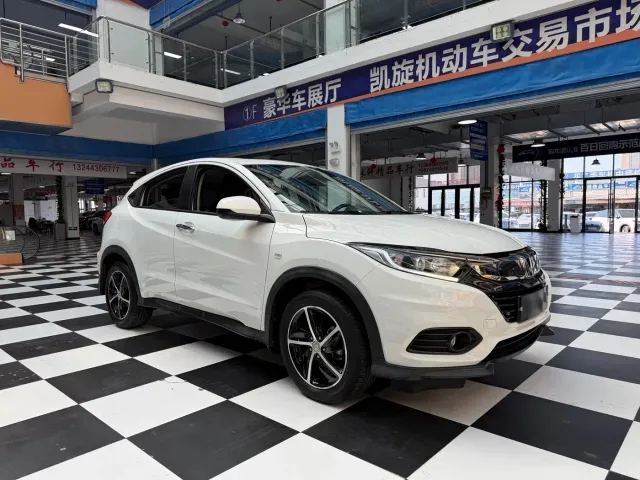 Honda Vezel — Фото автомобиля 2
