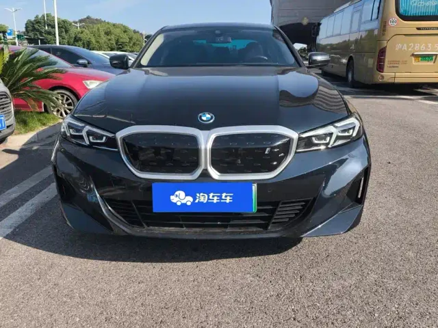 BMW i3 — Фото автомобиля 2
