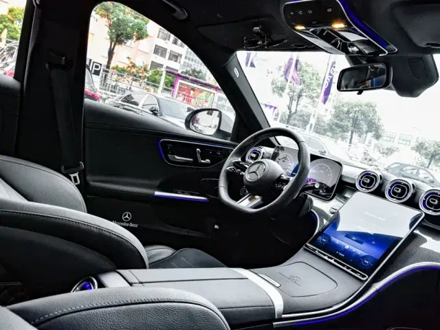 Mercedes-Benz C-Class — Фото автомобиля 15