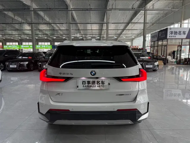 BMW X1 — Фото автомобиля 8