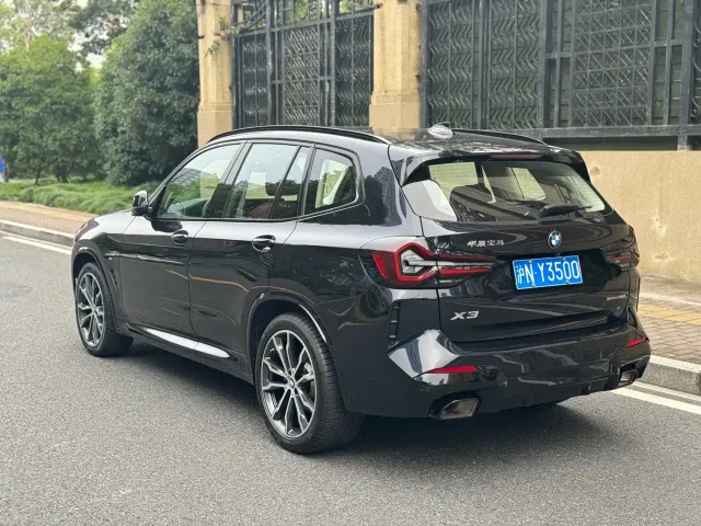 BMW BMW X3 2022 xDrive30i Leading M Night Package — Фото автомобиля 3