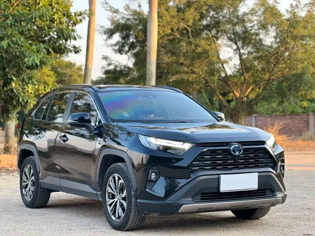 Toyota RAV4 — Фото автомобиля 2