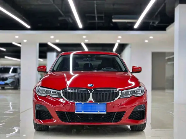 BMW 3 Series — Фото автомобиля 2