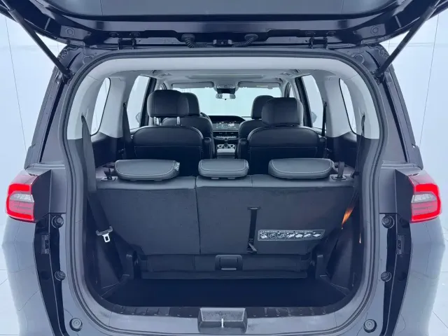GAC Trumpchi M6 — Фото автомобиля 16