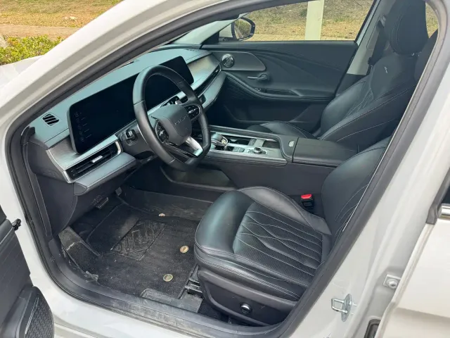 Chery Arrizo 8 — Фото автомобиля 8