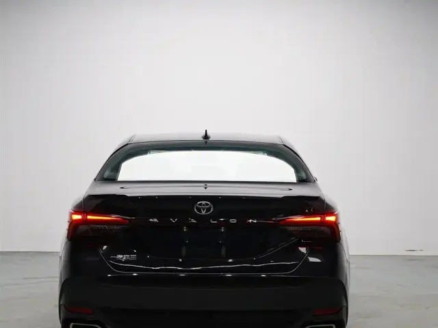 Toyota Avalon — Фото автомобиля 17