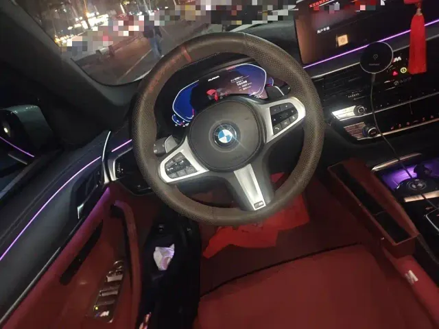BMW 5 Series — Фото автомобиля 6