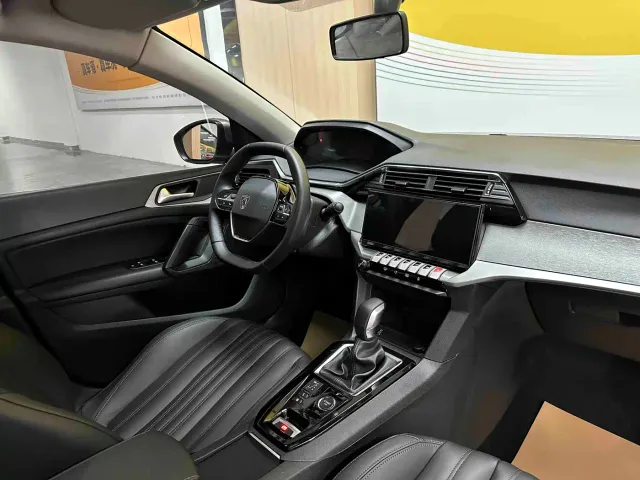 Peugeot 408 — Фото автомобиля 10