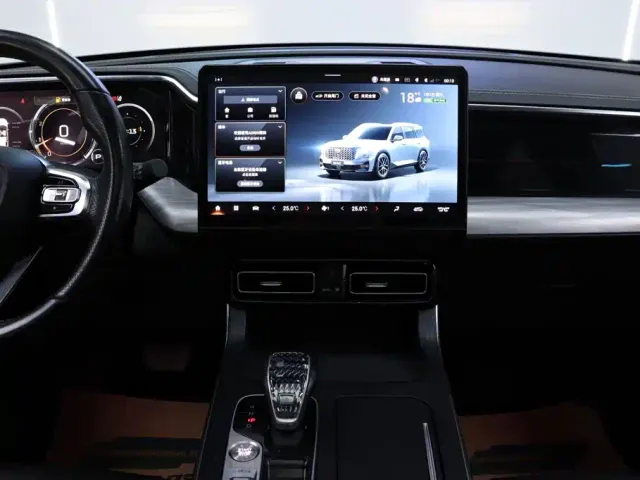 GAC Trumpchi GS8 — Фото автомобиля 27