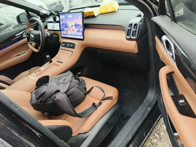 Geely Boyue L — Фото автомобиля 12
