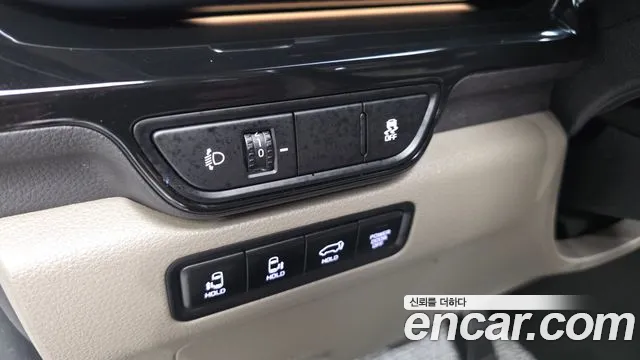 Kia Carnival 4th Gen — Фото автомобиля 28