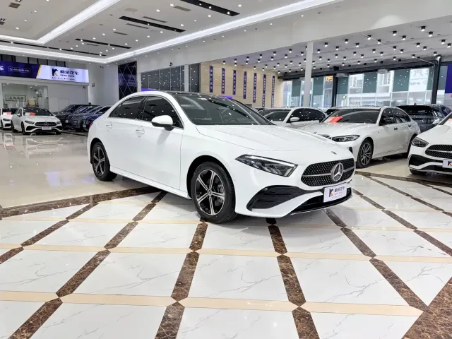 Mercedes-Benz A-Class — Фото автомобиля 4