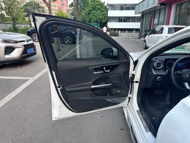 Mercedes-Benz C-Class — Фото автомобиля 21