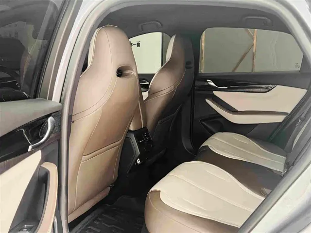 BYD Qin PLUS — Фото автомобиля 12