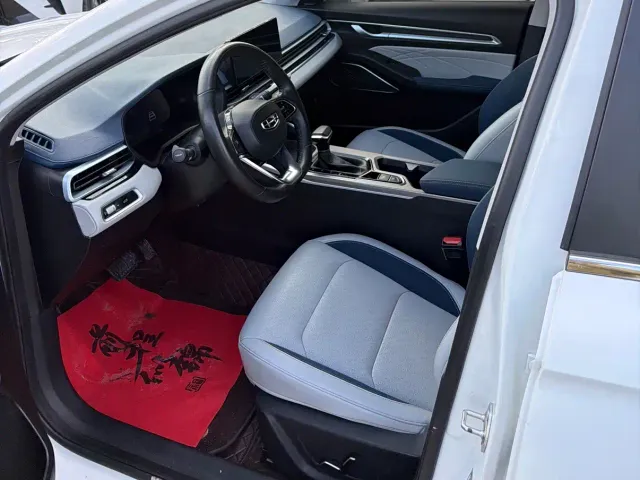Geely Emgrand — Фото автомобиля 4
