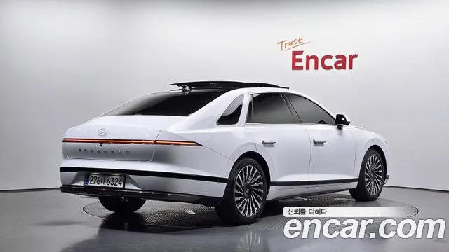 Hyundai Grandeur GN7 — Фото автомобиля 2