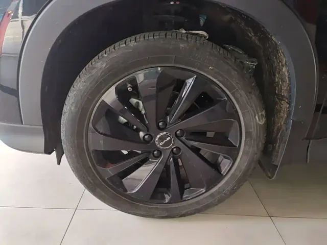 BYD Song PLUS — Фото автомобиля 22