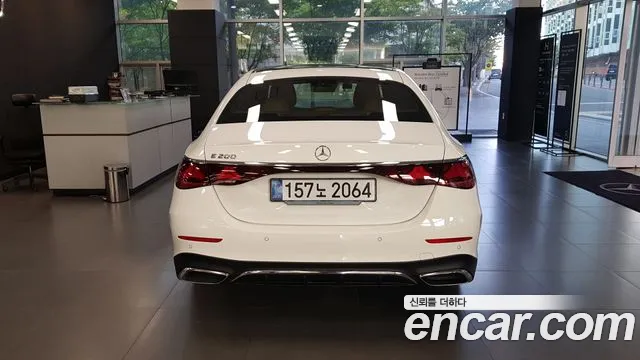 Mercedes-Benz E-Class W214 — Фото автомобиля 4