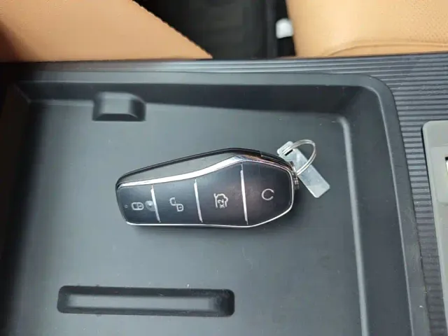 BYD Song L DM-i — Фото автомобиля 8