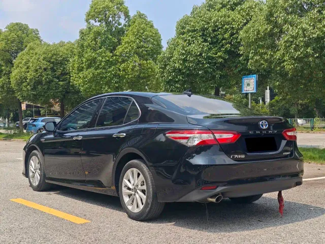 Toyota Camry — Фото автомобиля 6