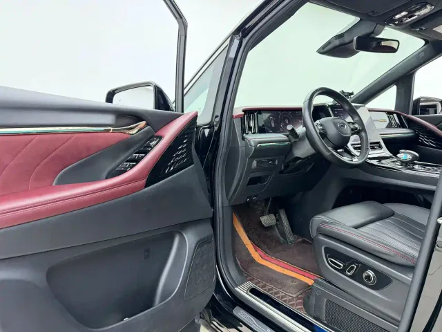 GAC Trumpchi M8 — Фото автомобиля 4