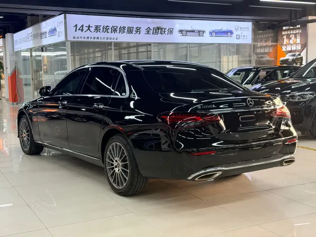 Mercedes-Benz E-Class — Фото автомобиля 15