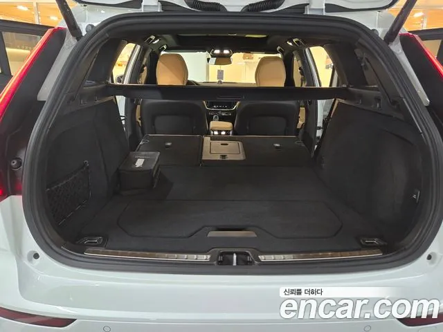 Volvo V60 — Фото автомобиля 15