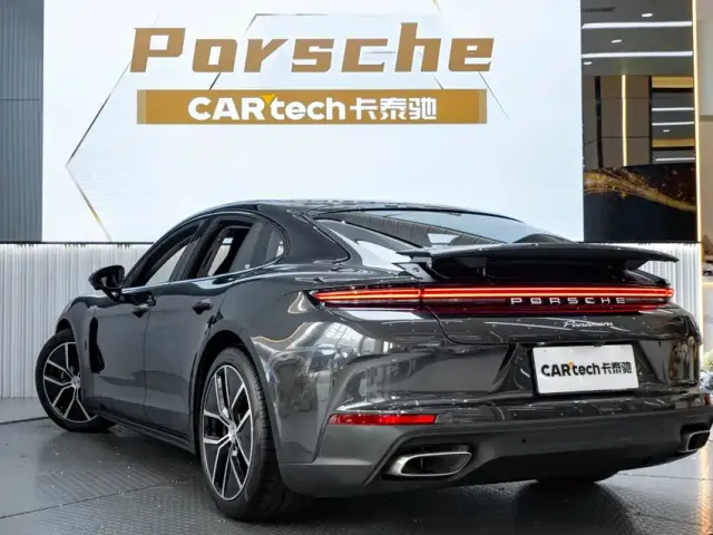 Porsche Panamera — Фото автомобиля 6