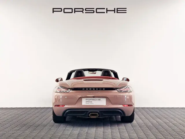 Porsche 718 — Фото автомобиля 7
